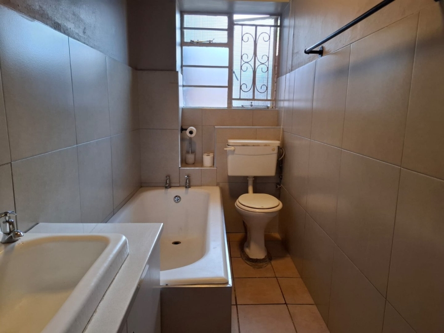 1 Bedroom Property for Sale in Bloemfontein Free State